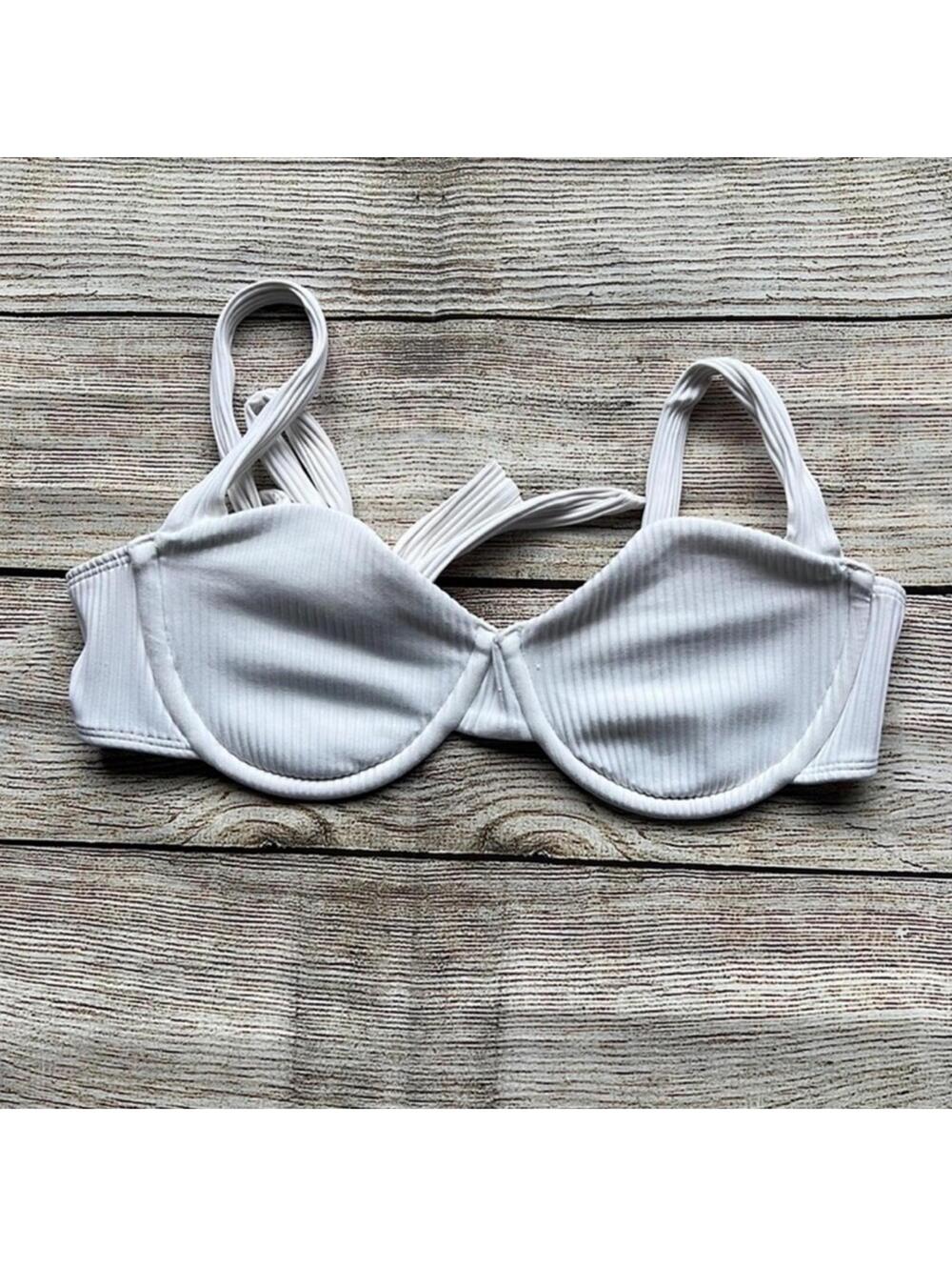 Pacsun Kendall & Kylie underwire swim top White Ribbed